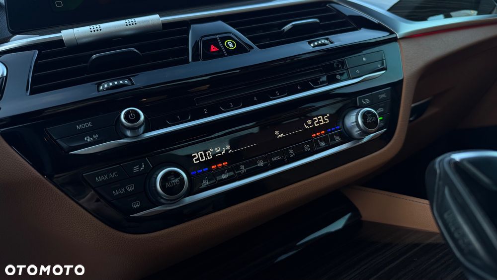 BMW Seria 5 540i xDrive M Sport sport - 15