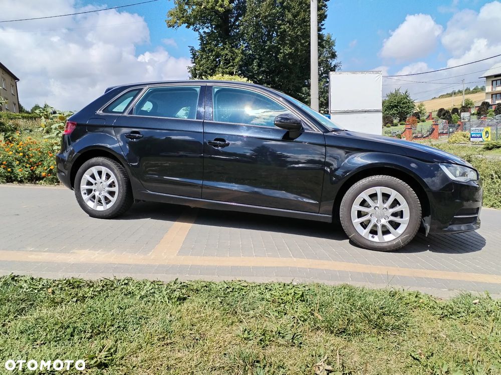 Audi A3 Sportback - 6