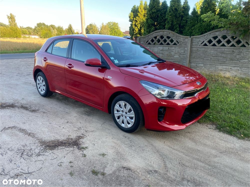 Kia Rio - 4