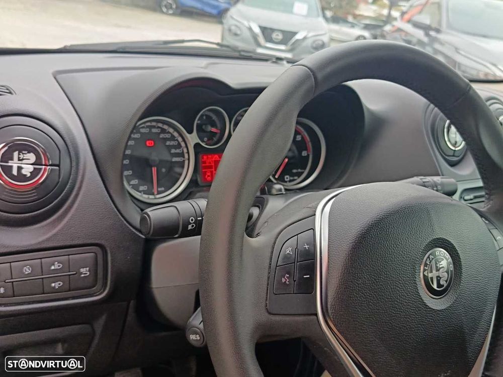 Alfa Romeo MiTo 1.3 JTDM - 12