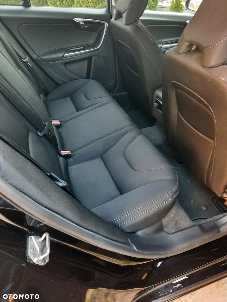 Volvo V60 D2 Kinetic - 8