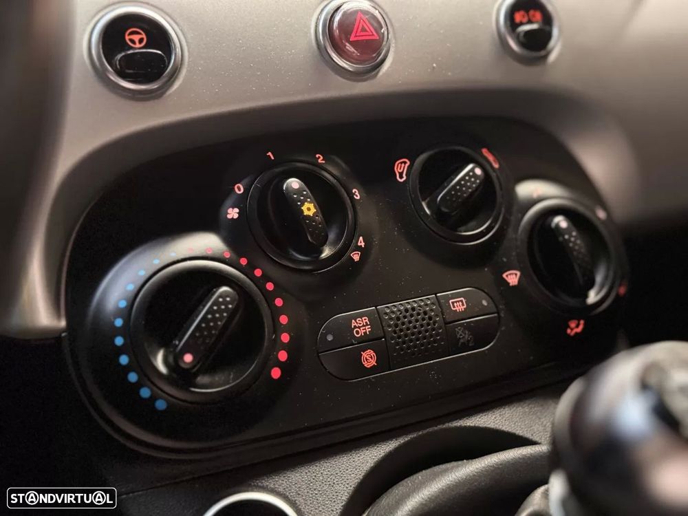 Fiat 500C 1.0 Hybrid Connect - 17