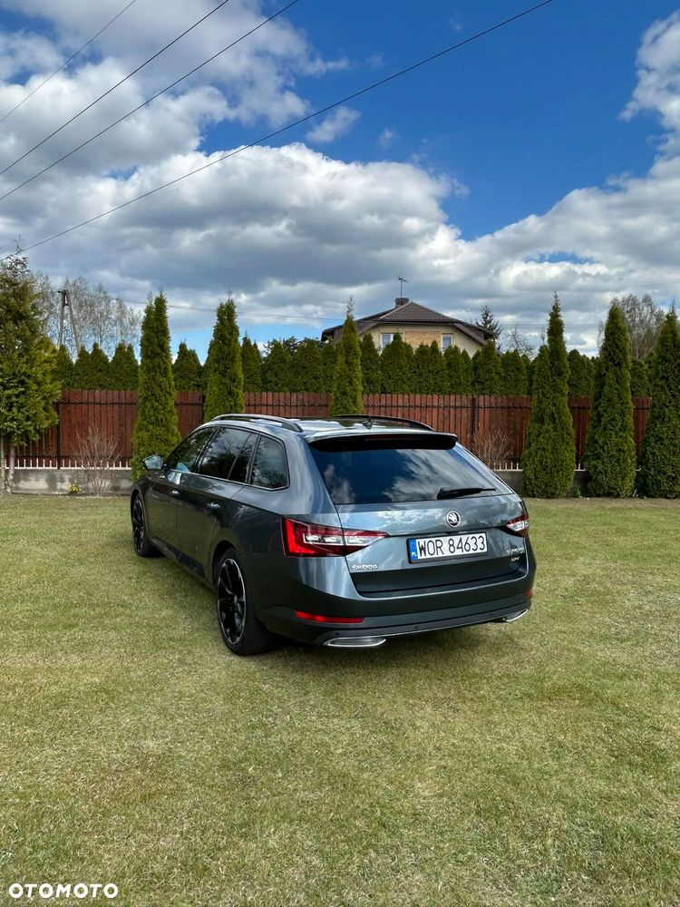 Skoda Superb 2.0 TDI 4x4 Sportline DSG - 5