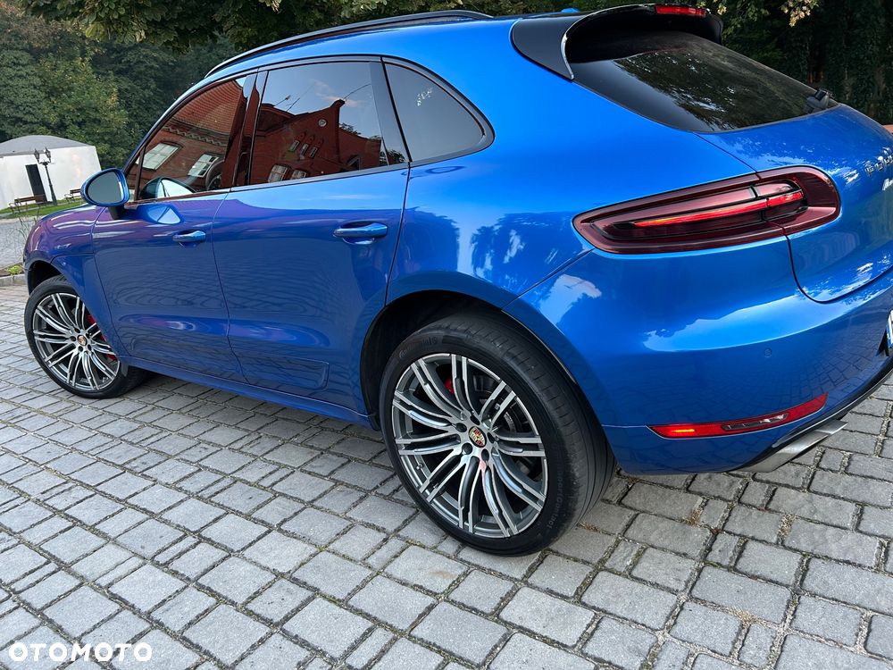 Porsche Macan Turbo - 9