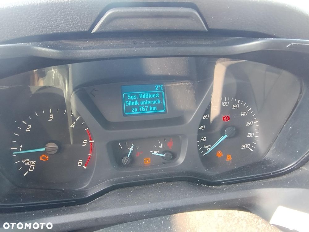 Ford Transit - 12