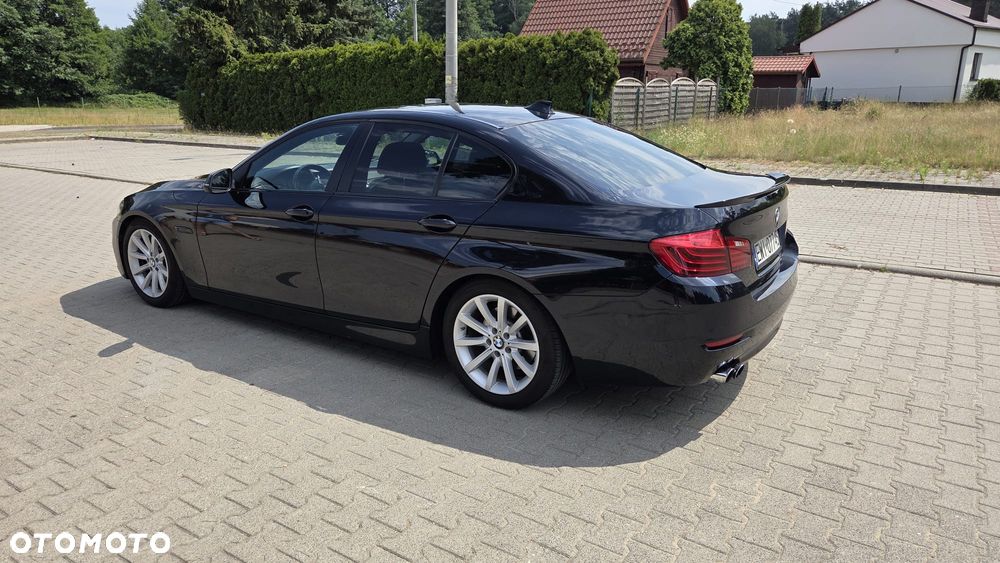 BMW Seria 5 525d - 6