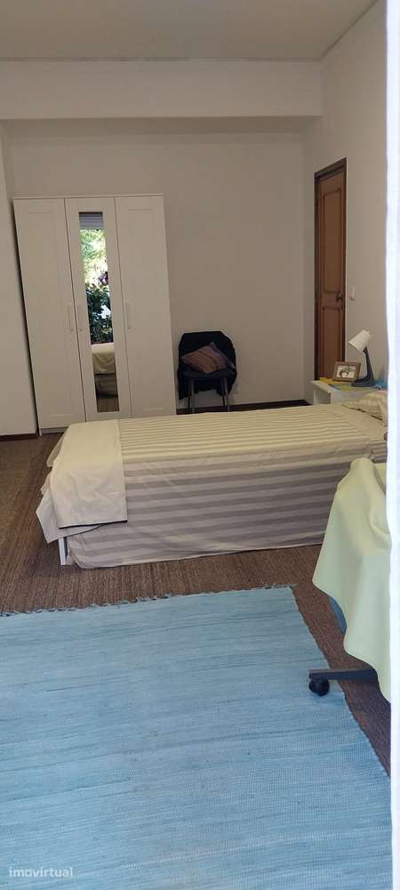 Quarto junto à Gulbenkian - Av Novas - Grande imagem: 4/13