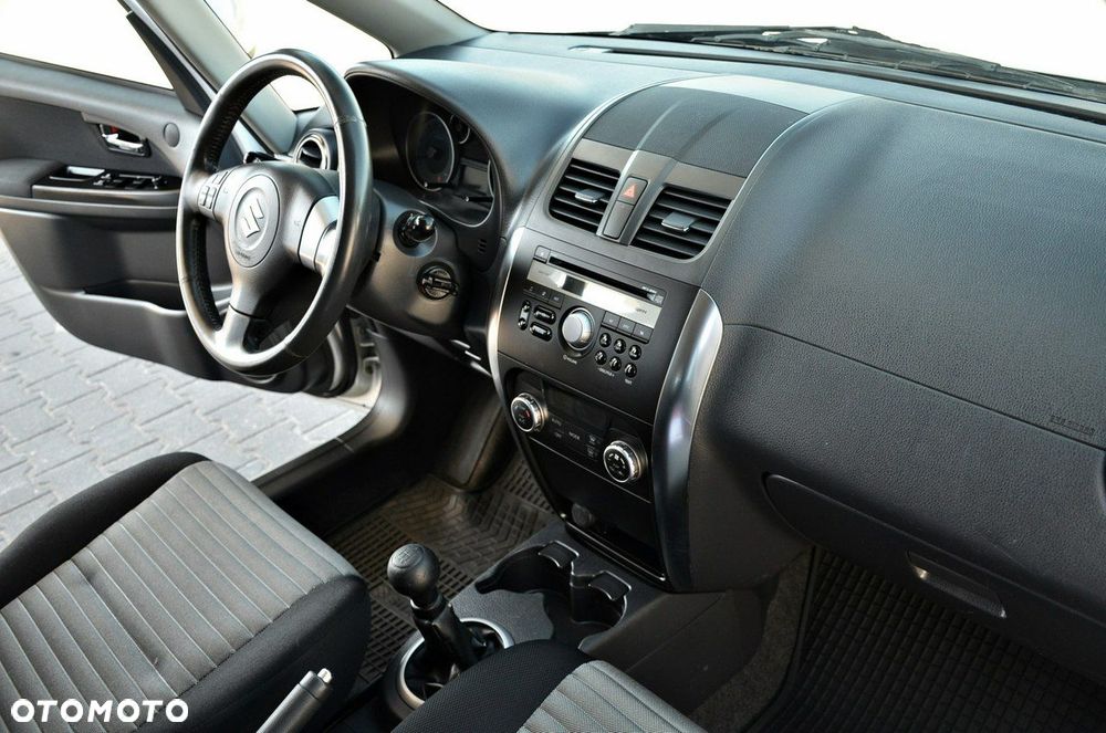 Suzuki SX4 - 21