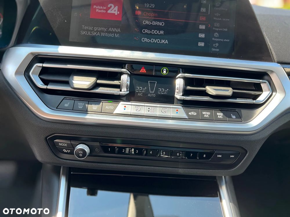 BMW Seria 3 320d xDrive Luxury Line sport - 28