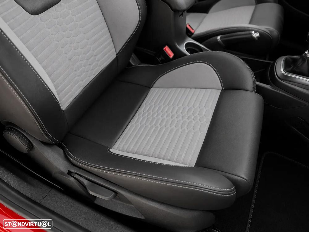 Ford Fiesta 1.6 EcoBoost c/ Pack Pele Desportiva ST - 19