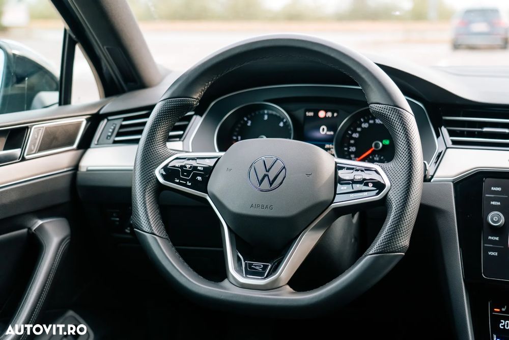 Volkswagen Passat 2.0 TDI DSG R Executive - 5