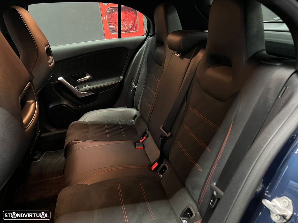 Mercedes-Benz A 250 e AMG Line - 11