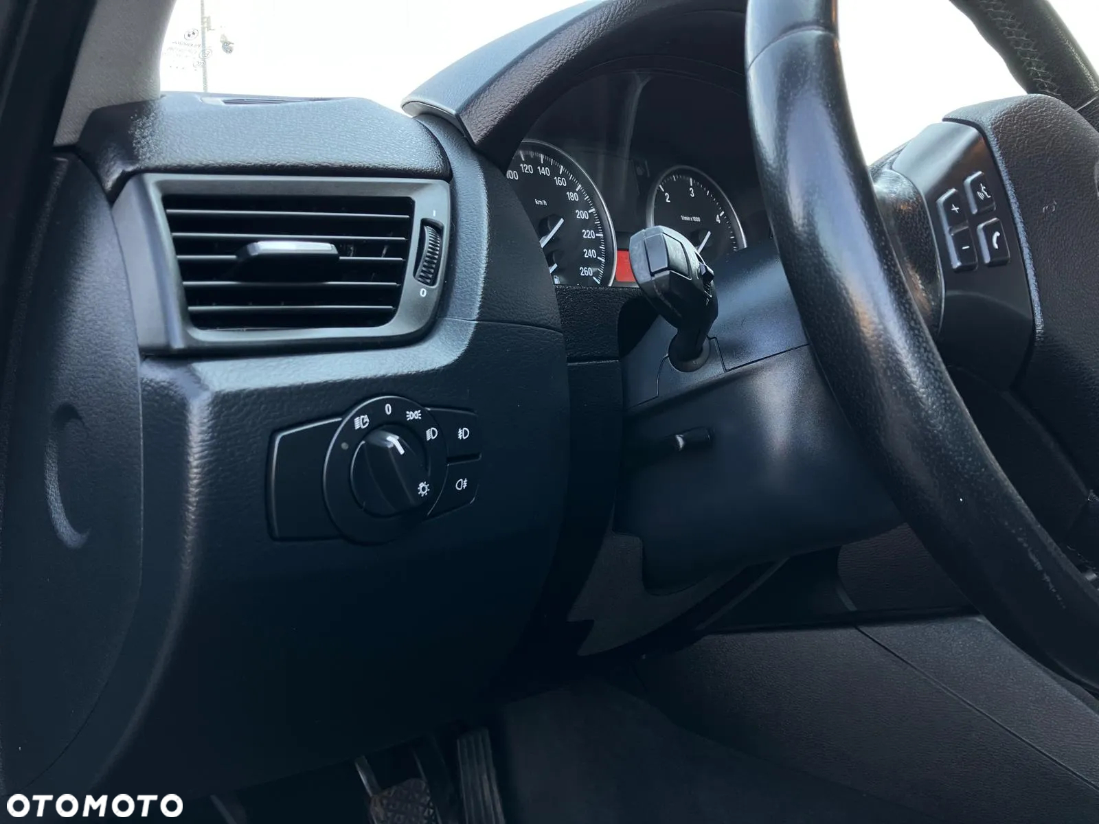 BMW X1 xDrive20d - 32