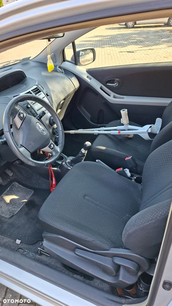 Toyota Yaris 1.0 Luna A/C - 8