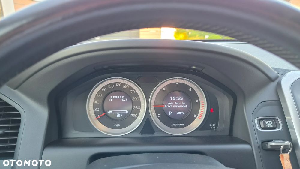 Volvo XC 60 D4 Geartronic Momentum - 22