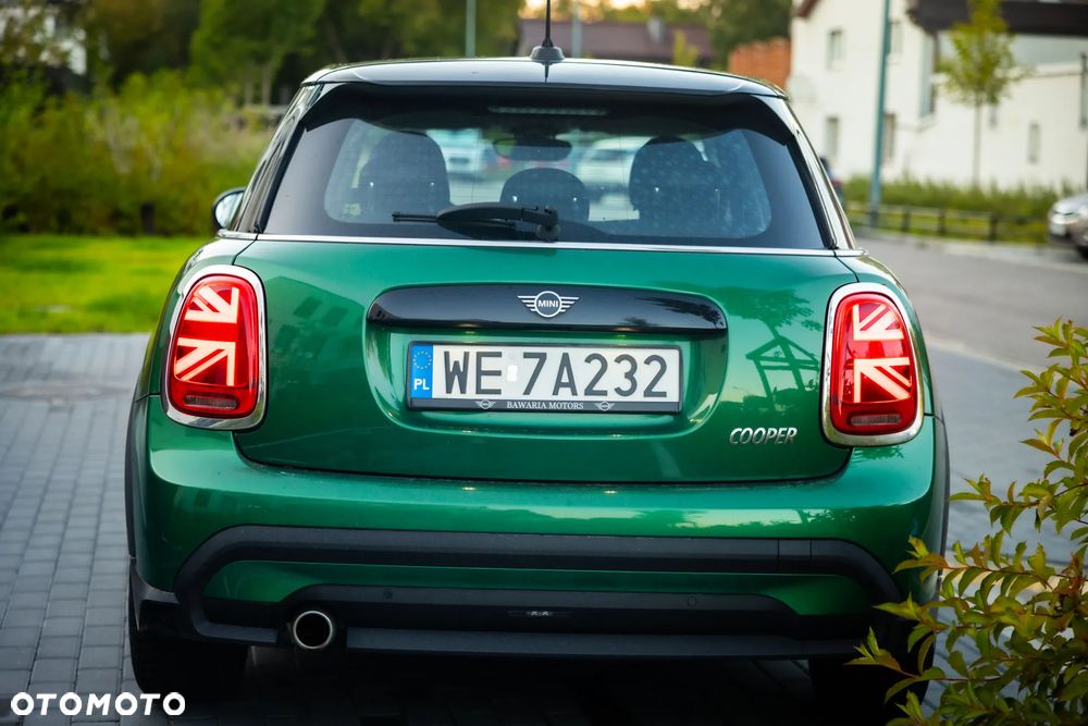MINI Cooper Standard - 5