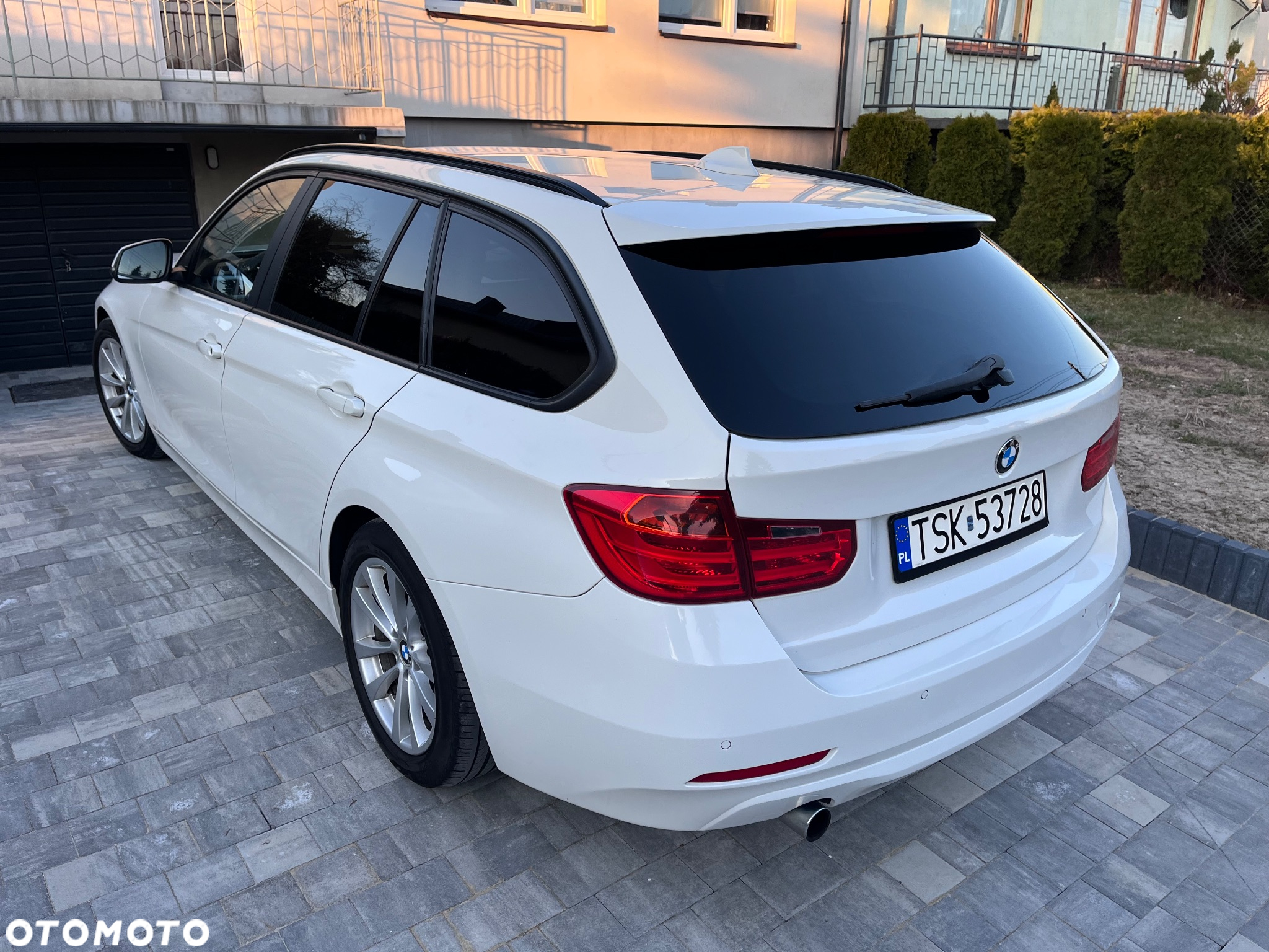 BMW Seria 3 318d xDrive - 4