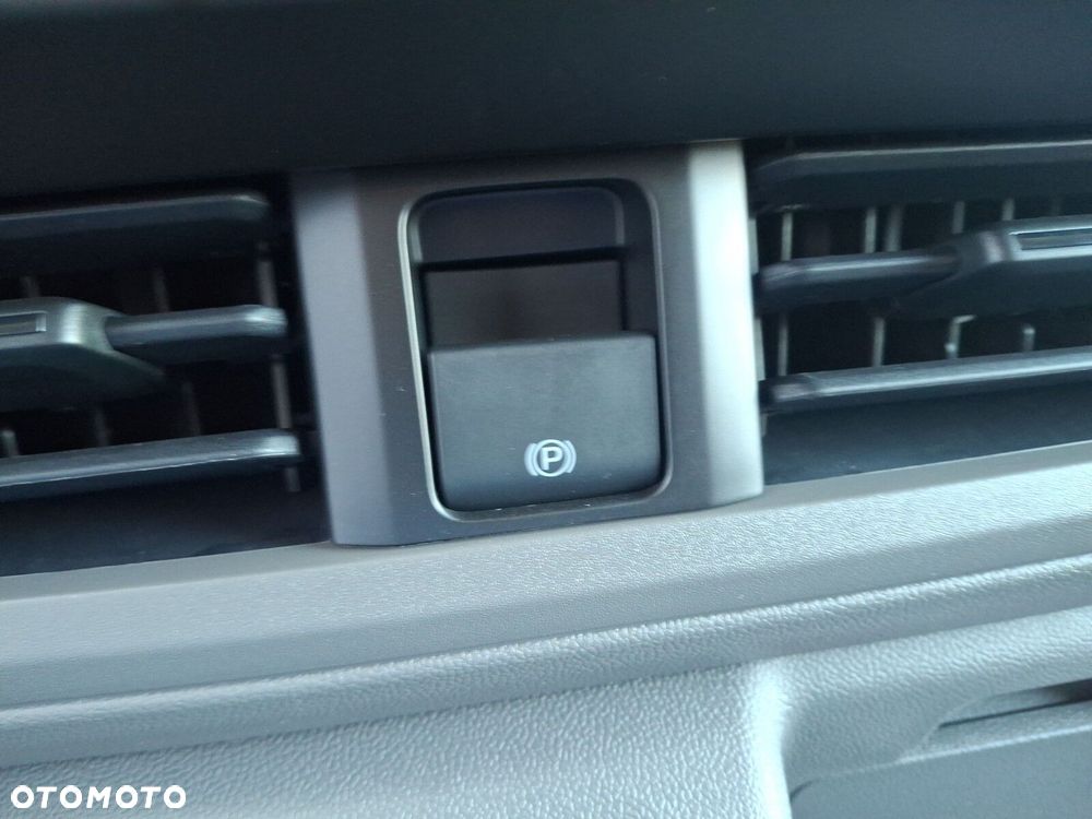 Volkswagen Transporter Furgon 2.0 TDI 150 KM manual - 31