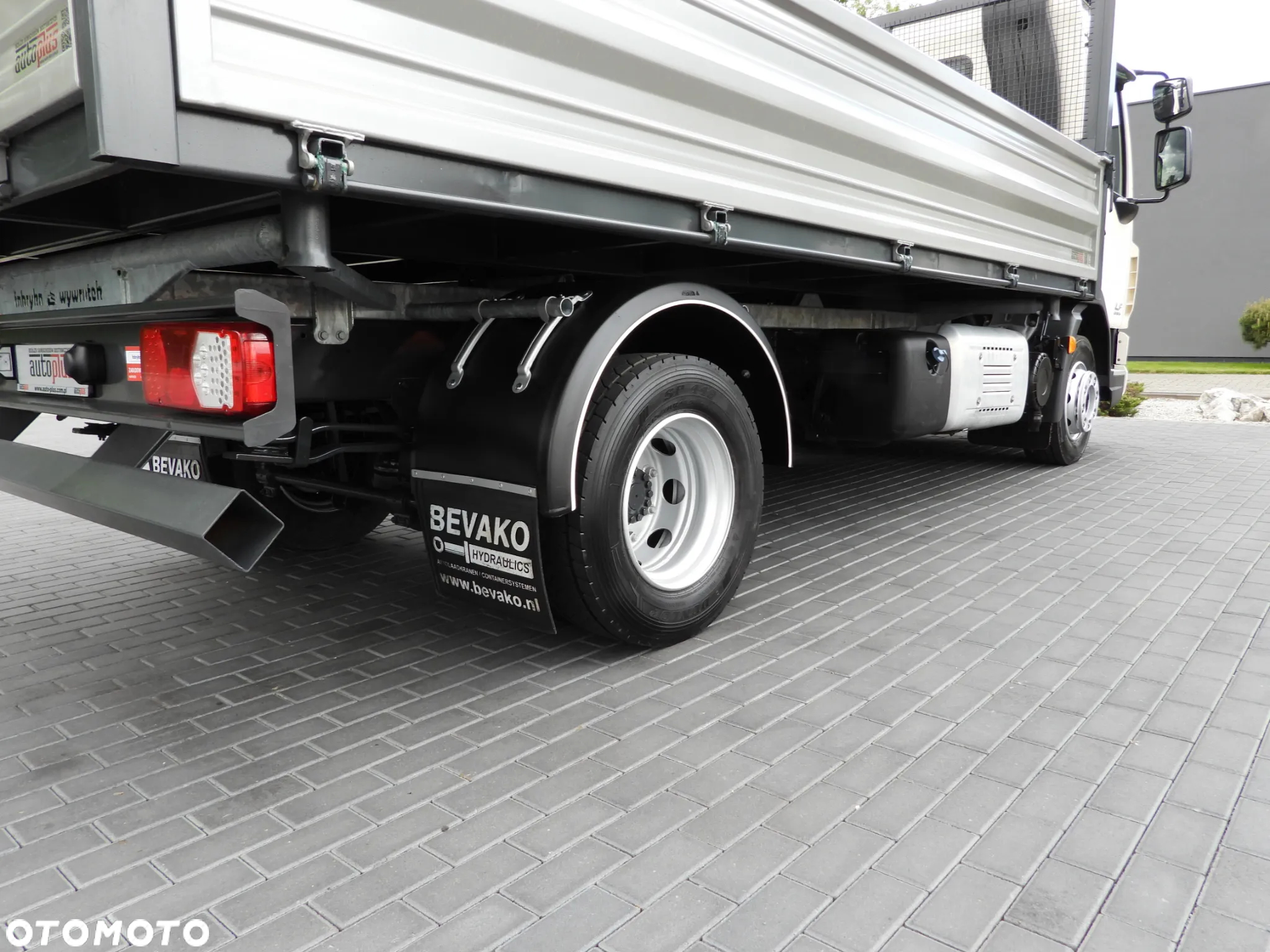 DAF LF 180 WYWROTKA TRÓJSTRONNA TEMPOMAT LEDY AUTOMAT BLIŹNIACZE KOŁA KLIMATYZACJA 180KM [ 435885 ] - 19