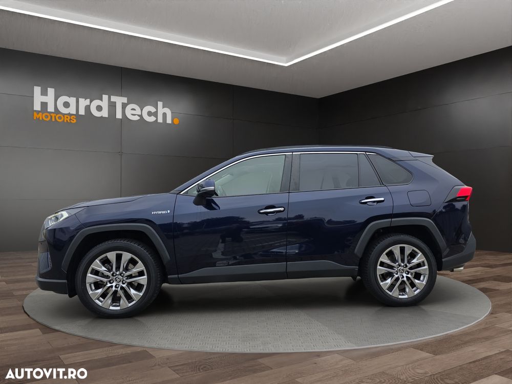 Toyota RAV4 - 8