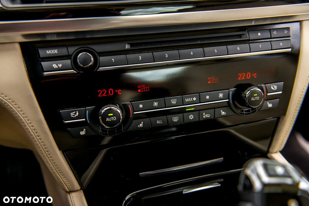 BMW Seria 7 760i - 33