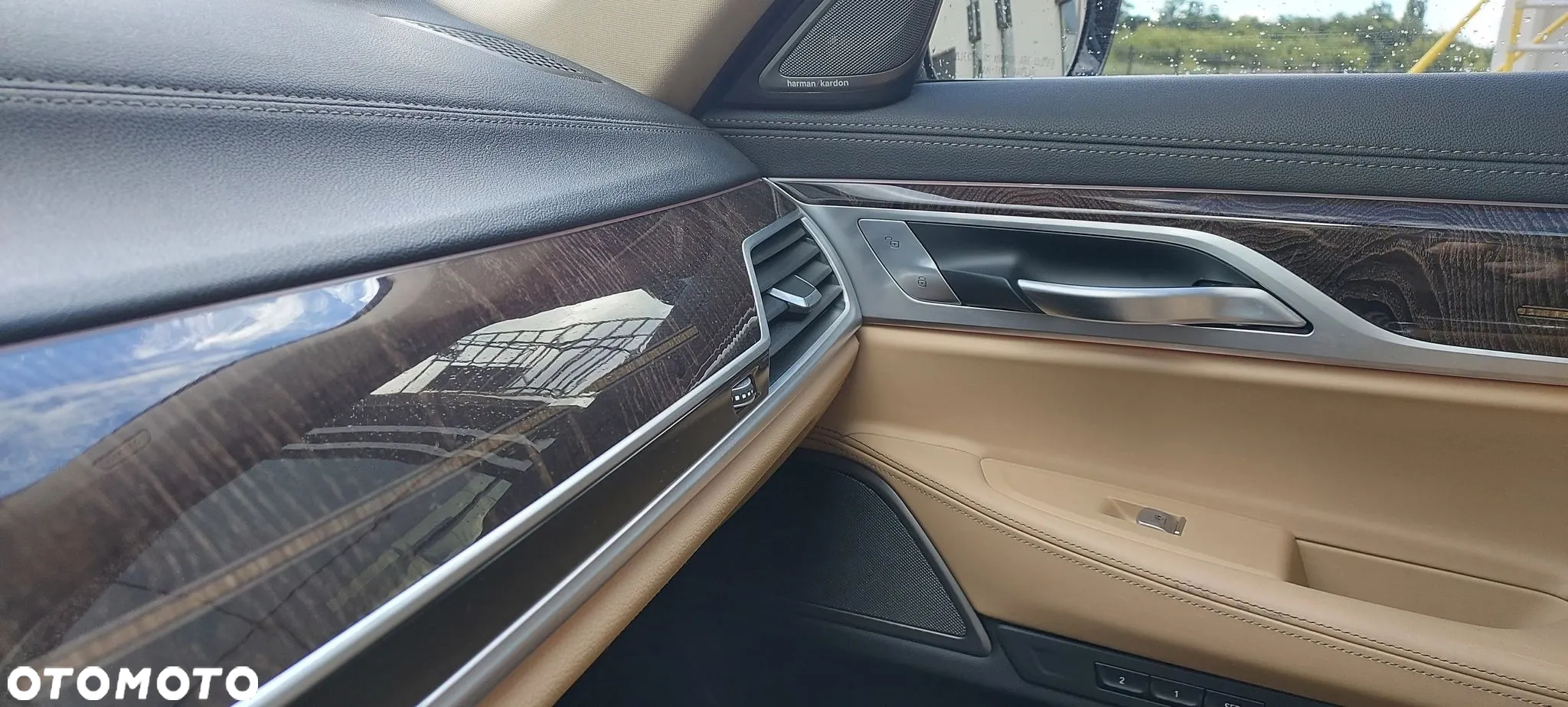 BMW Seria 7 750Li xDrive - 15
