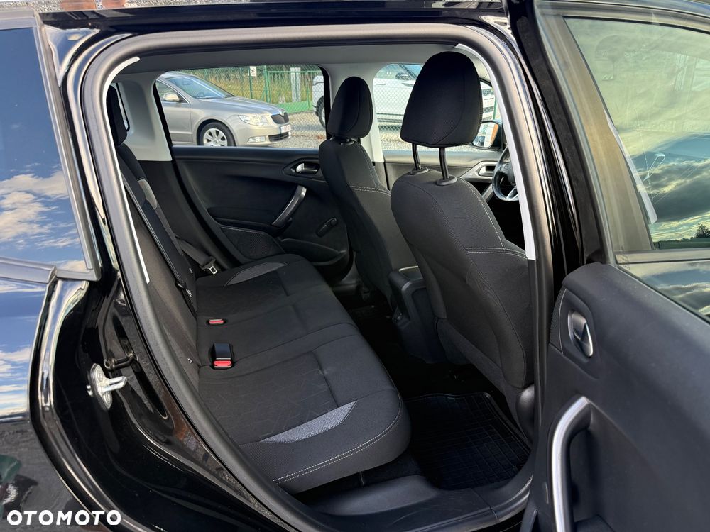 Peugeot 2008 PureTech 82 Style - 17