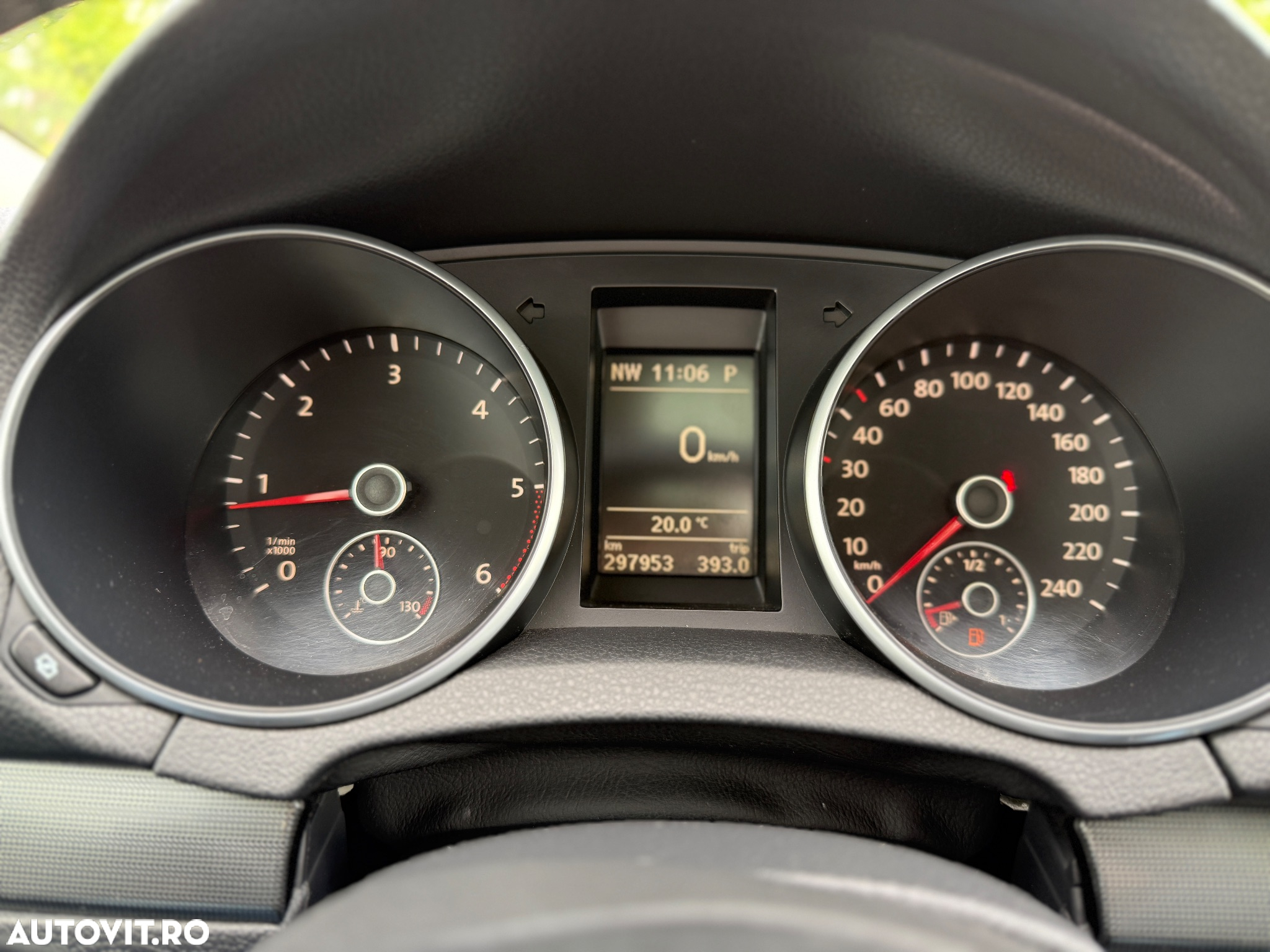 Volkswagen Golf 2.0 TDI Highline DSG - 31