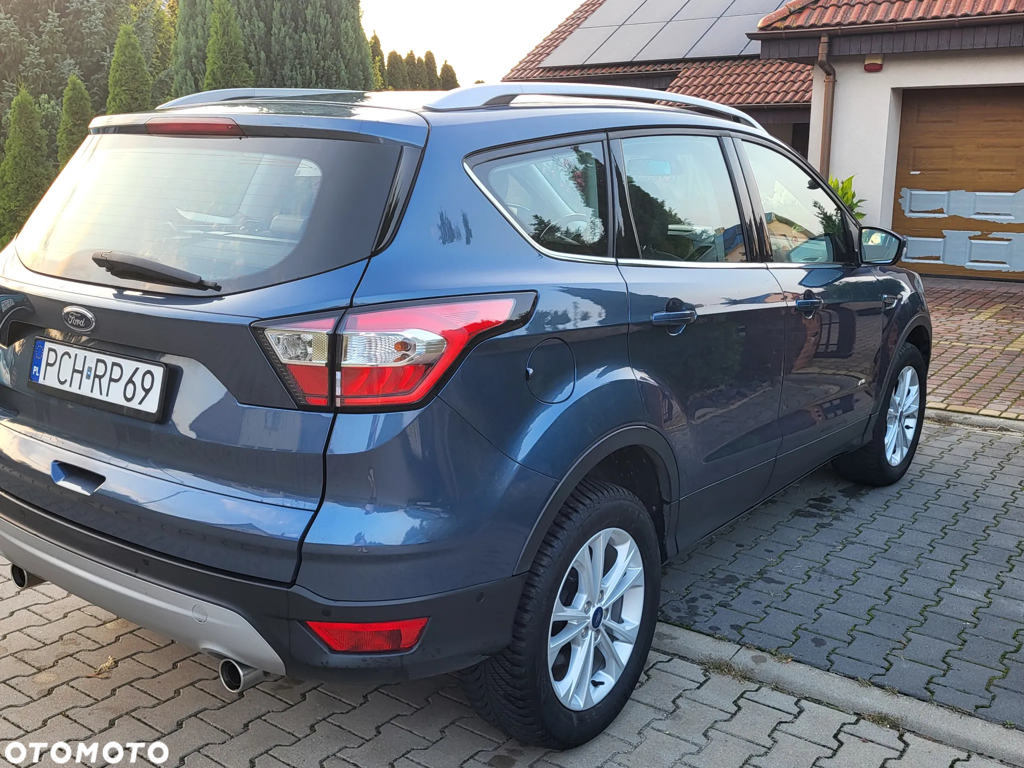 Ford Kuga 2.0 TDCi 4x4 Titanium - 28