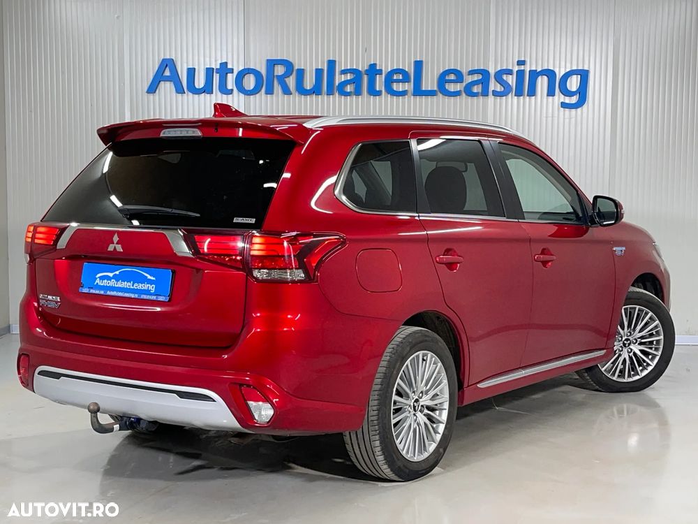 Mitsubishi Outlander 2.4 4WD Plug-In Hybrid - 3