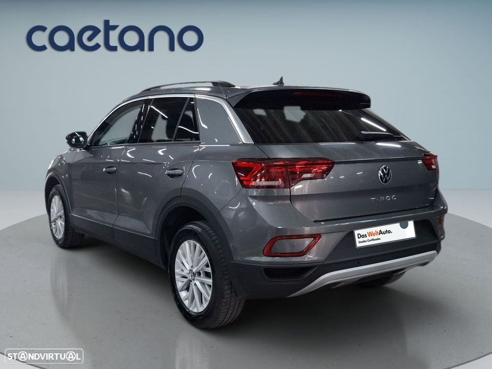Volkswagen T-Roc 1.0 TSI Life — fotografia 6