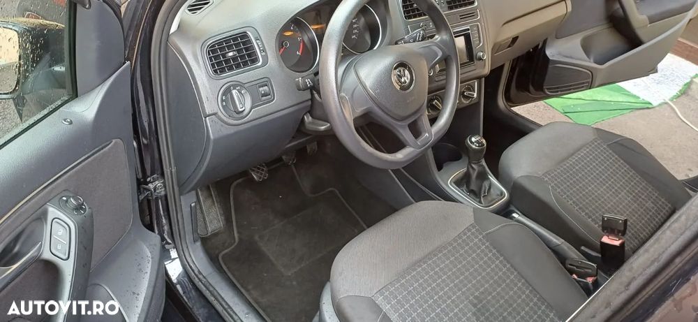 Volkswagen Polo 1.4 TDI (Blue Motion Technology) Comfortline - 5
