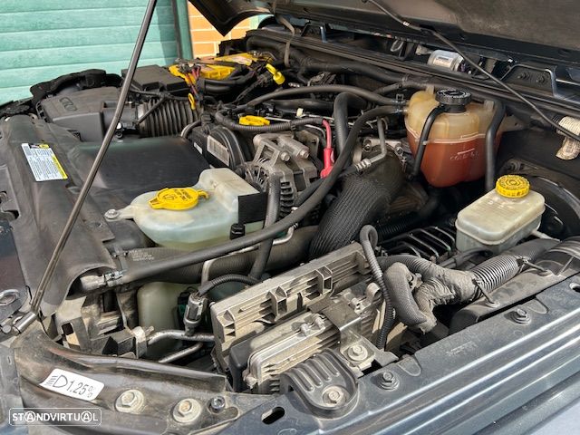 Jeep Wrangler Unlimited 2.8 CRD ATX Sahara Limited - 32
