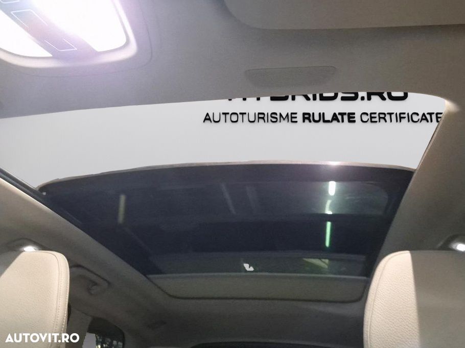 Volvo XC 60 T6 AWD Plug-in Hybrid Ultra Black Edition - 11