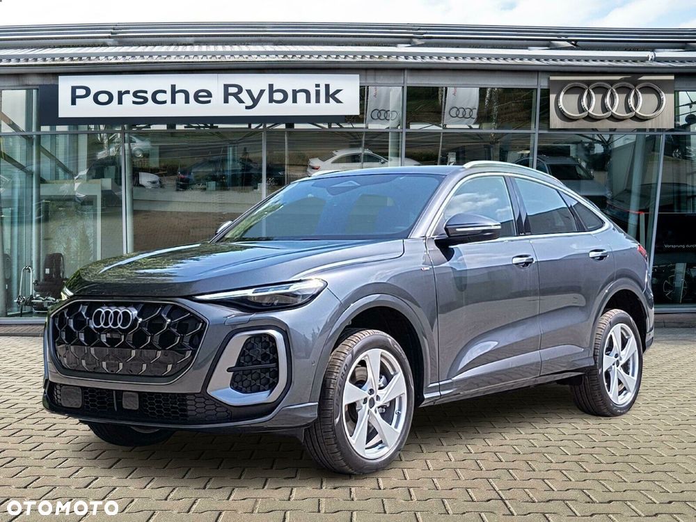 Audi Q5 Sportback - 1