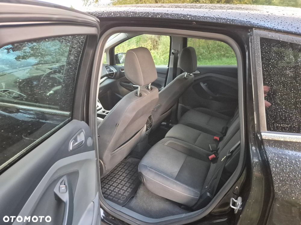Ford C-MAX - 12
