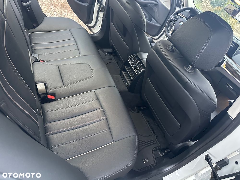BMW Seria 5 520d xDrive Luxury Line - 7