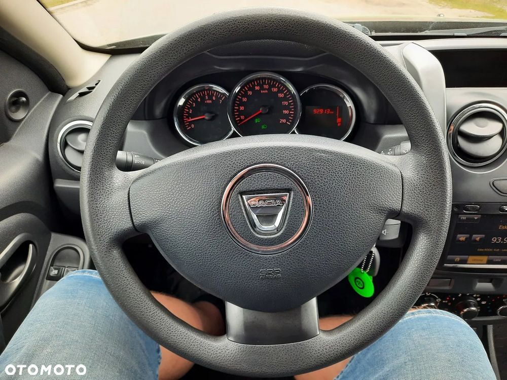 Dacia Duster 1.6 SCe Laureate S&S - 24