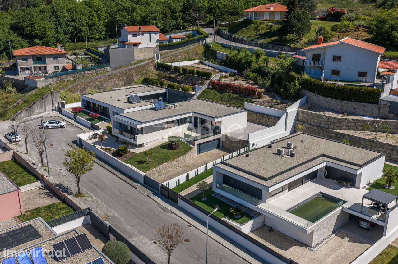 Moradia T3 Mesão Frio - Grande imagem: 2/33