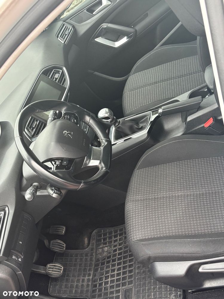 Peugeot 308 1.5 BlueHDi Active S&S - 5