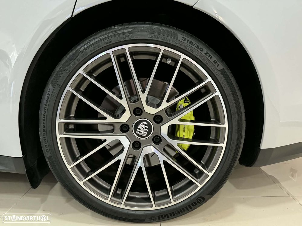 Porsche Panamera Sport Turismo 4 E-Hybrid - 26