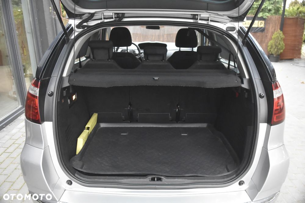 Citroën C4 Picasso 2.0 HDi Exclusive - 11