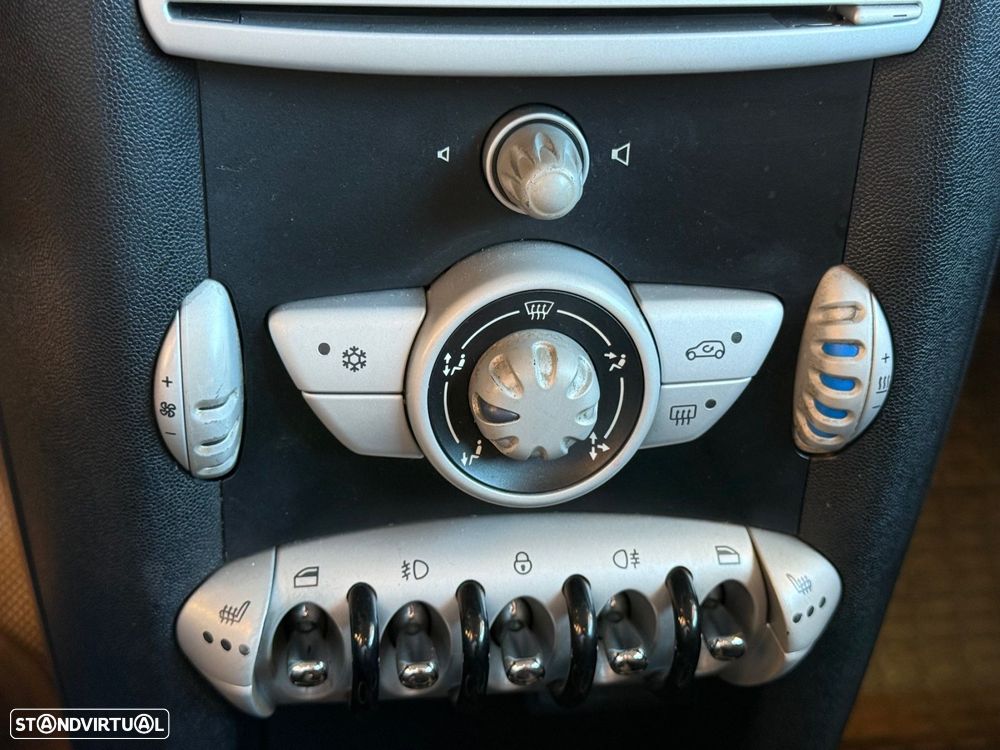 MINI 3 Portas One D - 11