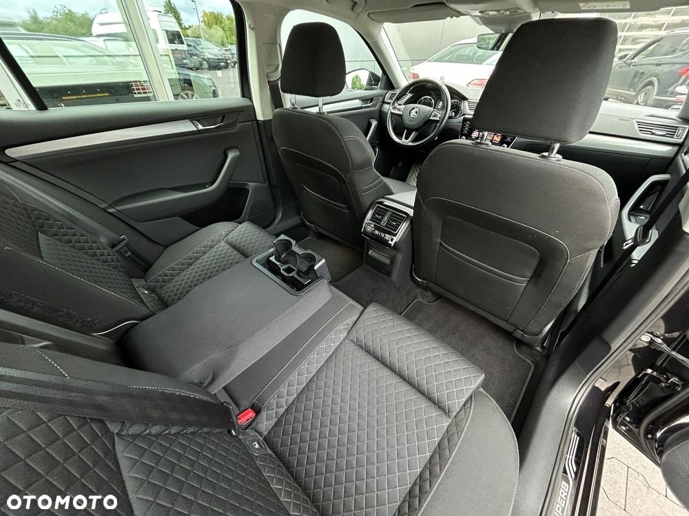 Skoda Superb 2.0 TDI Style DSG - 9
