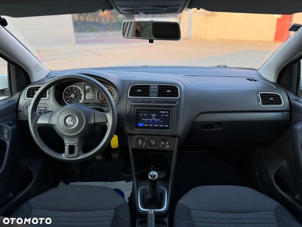 Volkswagen Polo 1.4 16V Trendline - 21