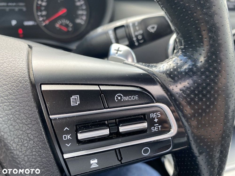 Kia Stinger - 26