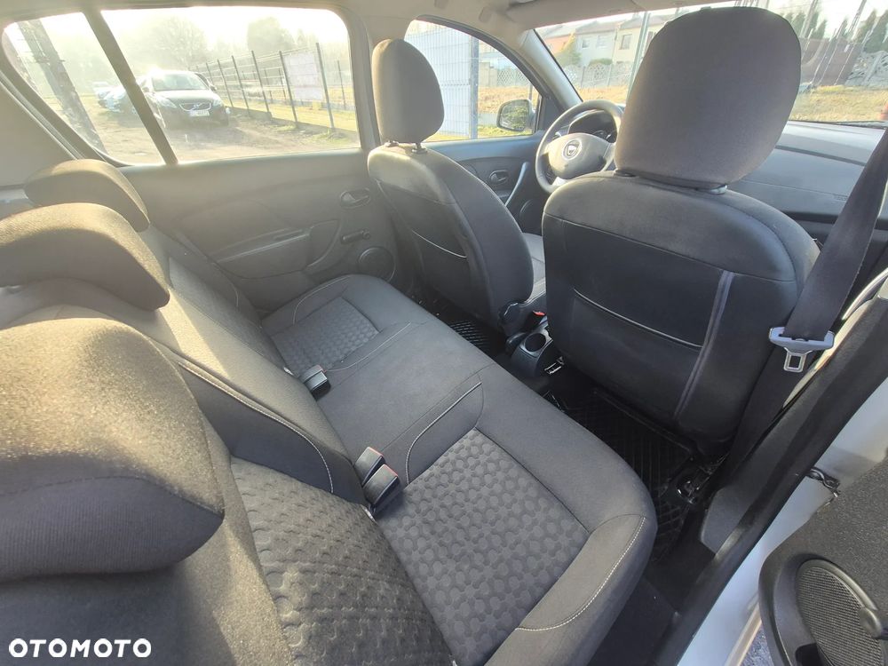 Dacia Sandero 1.2 16V Laureate - 10