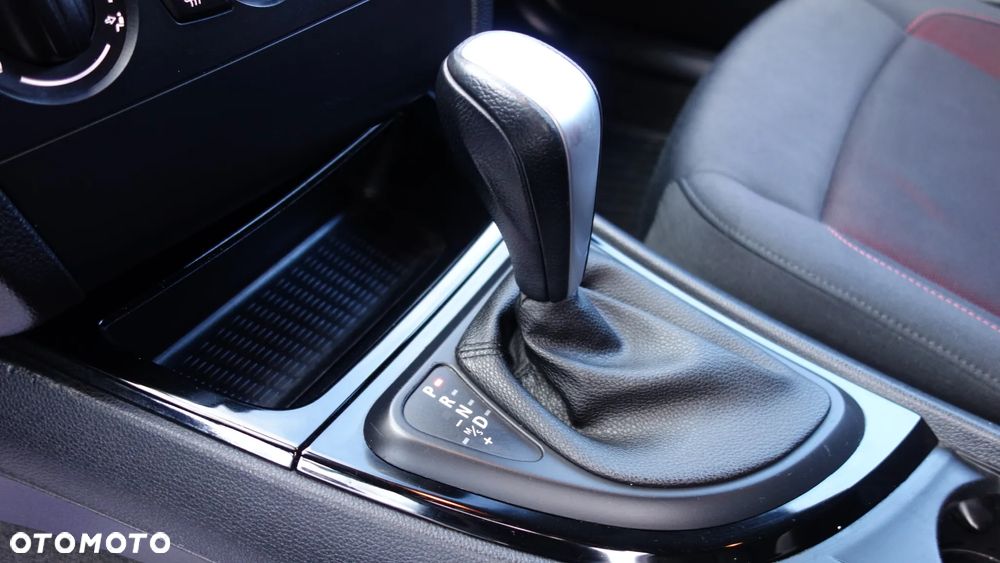 BMW Seria 1 118d DPF Edition Sport - 23