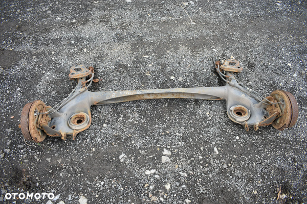 BELKA ZAWIESZENIA OPEL CORSA D 1.2 3D 2007r.