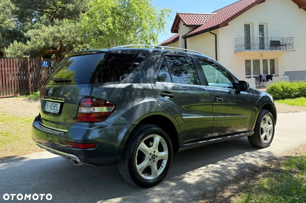 Mercedes-Benz ML - 7